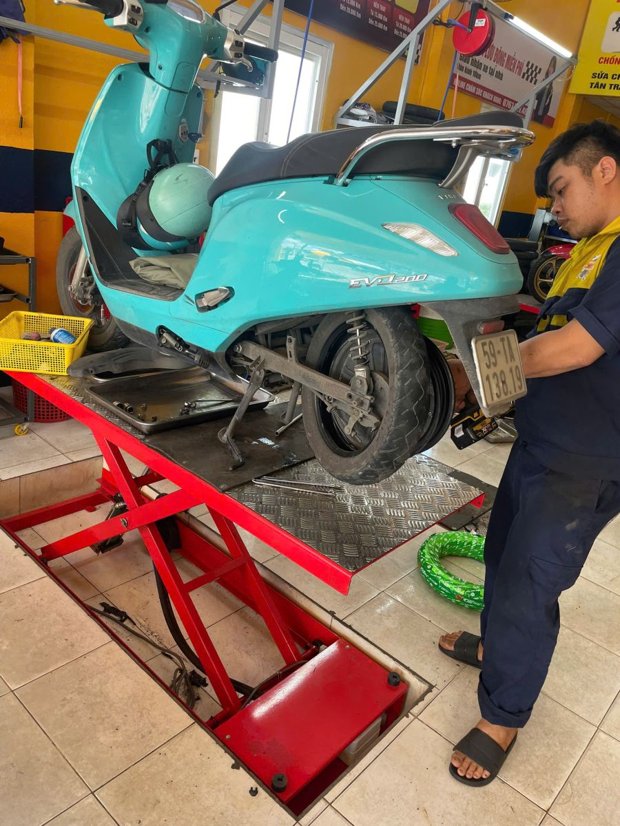 Sửa xe lưu động VinFast tại nhà